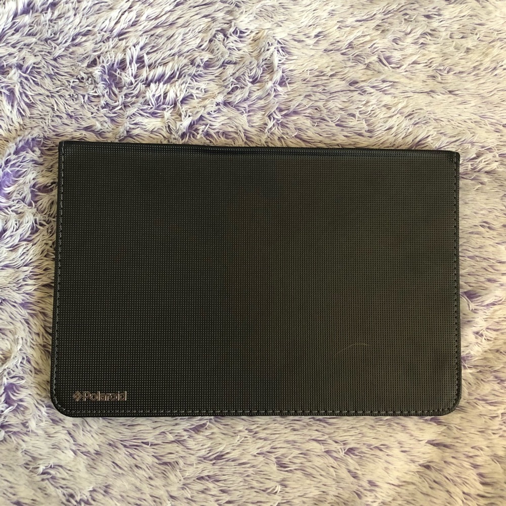 Polaroid 7” or 10” tablet stand up case